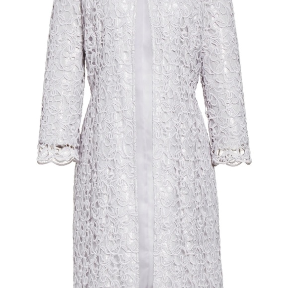 St. John Collection Gita Guipure Lace Topper - Picture 5 of 12